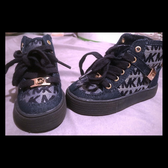 Michael Kors Toddler shoes Size 5 - Picture 1 of 2